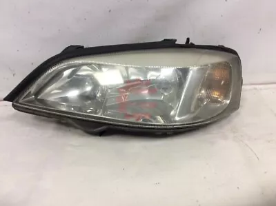Vauxhall Astra (g) Mk4 Passenger Side Headlight (clip Broken) • $37.34