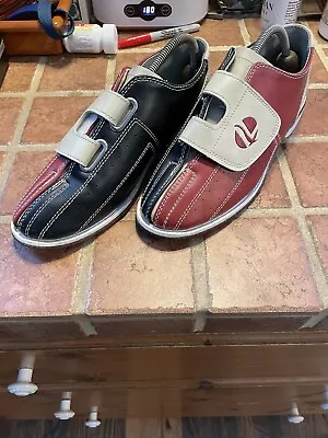 Linds Black Red White Rental Bowling Shoes Men's Size 9 Hook Loop Close Minty • $35