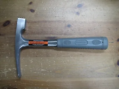 24oz. ALL STEEL BRICKLAYER HAMMER! NEW W/ DEFECT! FORGECRAFT! 2ND CHANCE TOOLS! • $3