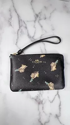 NWT COACH Corner Zip Wristlet With Penguin Print Gold/Black Multi • $38