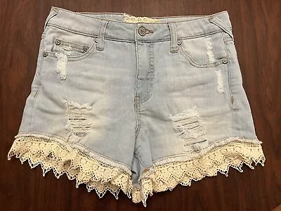 Altar’d State Denim Jean Shorts Size 26/3 Light Wash Distressed Lace Trim • £18.33