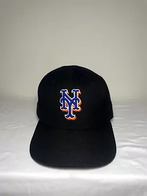 VIntage 2000s New Era New York Mets Fitted Cap Size 7 /12 • $24.99