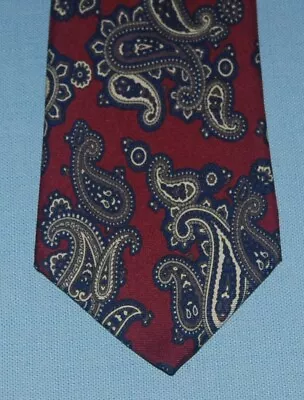 Van Heusen 417 Men's Silk Paisley Tie - Free Shipping • $8.95