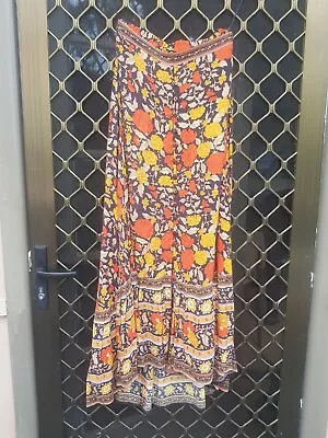 $110 • Buy Arnhem, Spanish Roise Skirt Noir, Size 8
