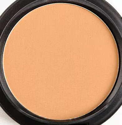 Mac Studio Fix Powder Foundation Nc42 • $29