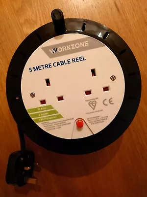 Workzone 5 Metre Cable Reel With Power Switch 2 Socket 13 Amp Black RRP £24.95 • £4.95