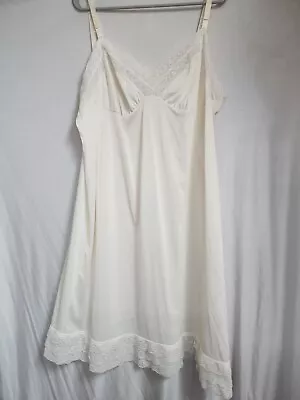 Vintage Cream Color Nylon Slip Petticoat Size 424446 • $22