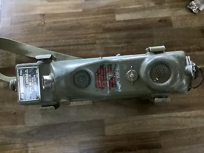 Vintage U.S. Army RADIO RECEIVER TRANSMITTER RT-196/PRC-6 Vietnam Era. • $199