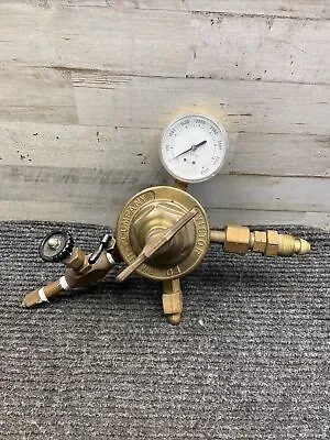 Used Vintage VICTOR VTS 402B Gas Regulator With Other Fittings CGA-580 • $60