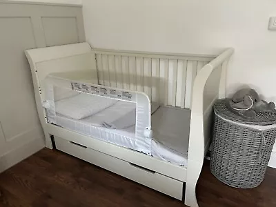 Mamas & Papas Nursery Furniture Set - Mia Range • £200