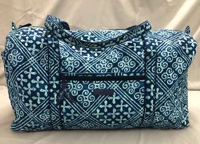 VERA BRADLEY Quilted SPRING 2017 CUBAN TILES Teal/Navy XL TRAVELER DUFFLE BAG • $52