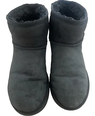 UGG Classic Short II Boot For Women Size 9- Black • $30