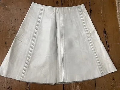 £25 • Buy Vintage White Leather Mini Skirt 60’s Mary Quant Twiggy