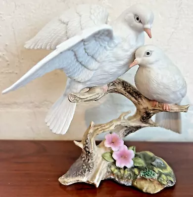 Maruri Fine Porcelain WINGS OF LOVE White Doves Vintage Figurine D-9022 • $98.56