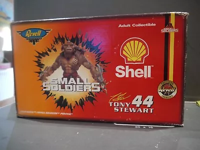 Revell Collection 1:18 Small Soldiers Tony Stewart 44 Pontiac New • £35