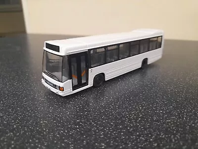 1.76 Diecast Bus/coach  Code3 Delta Optare  • £24.99