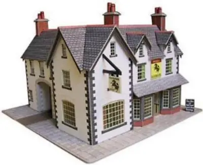 Metcalfe PO228 Coaching Inn Card Kit OO/HO Gauge • £13