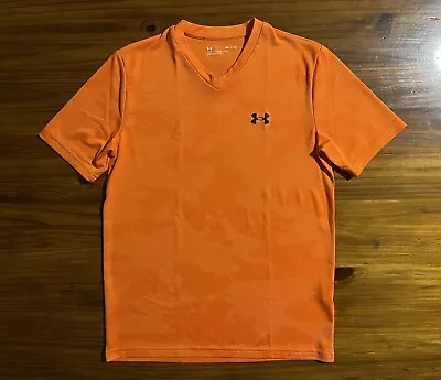 Under Armour V Neck S/S Performance Shirt Men's Small Orange Camo Great! • $7