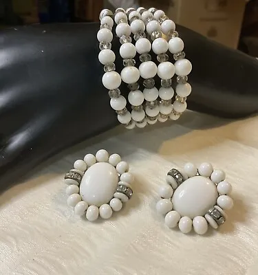 Vintage 1940 White Glass Wire Bracelet & Complementary Earrings Set  • $35