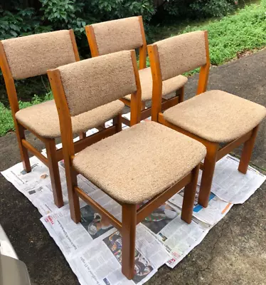 $250 • Buy Mid Century Modern 4 X Dining Chairs Elite Brand