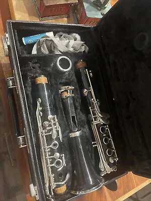 Vito Clarinet With Case. Great Condition • $99.99