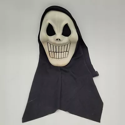 Vintage Easter Unlimited  Long Teeth  Scary Ghost Skull Halloween Mask Glows! • $29.99