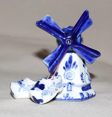 Vtg Porcelain Dutch Windmill Blue White ‘Wooden’ Shoes 3” Tall Blades Move • $12