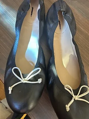 J. Crew Black Flats With Ivory Bow LeatherFlats Shoes Women’s Size 10 NWOB • $49.99