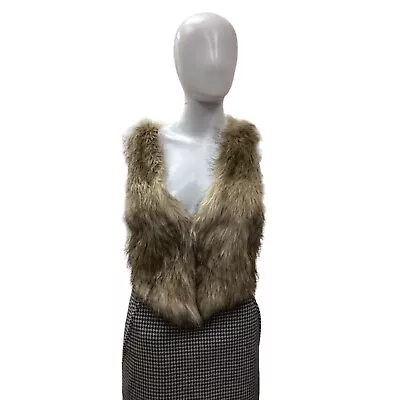 H&M Faux Fur Vest Size 6 • $20