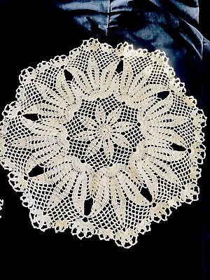 $18.99 • Buy White Hand Crochet Table Cloth/Topper Round Tablecloth Vintage Lace Diameter 20.