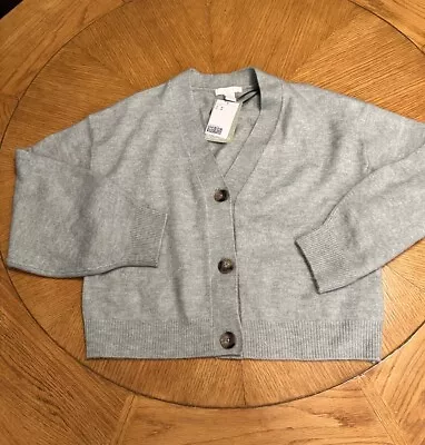NWT H&M Boxy 3 Button Cardigan Sea Green Long Sleeve Women’s Size Medium Sweater • $18