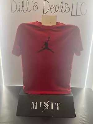 Jordan Boys Youth M T-Shirt Jumpman Short Sleeve Athletic Basketball Tee- Medium • $10.98