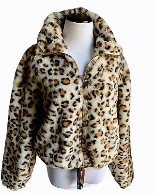 Victorias Secret Pink Know One Cares Leopard Print Faux Fur Semi Cropped Jacket • $21