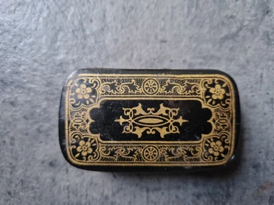 £10 • Buy Antique Papier Mache Snuff Box