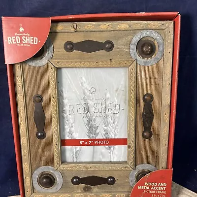 Red Shed Picture Frame 5x7 In. Rustic Frame - Wood And Metal Accent • $5.75