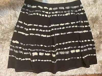 Vera Wang Simply Vera Black/ Gray Skirt Knee Length Sz 12 • $11