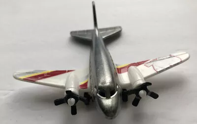 2003 Matchbox Airliner Plane Mattel  • $7.99