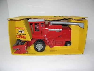 1/20 MASSEY FERGUSON MODEL 860 COMBINE W/GRAIN HEAD NIB • $295