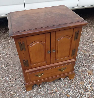 Mid Century Maple Nightstand /End Table  (ET509) • $359.10