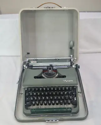 Vintage 1950s Olympia DeLuxe SM4 Typewriter Green West Germany With Case VGC • £500