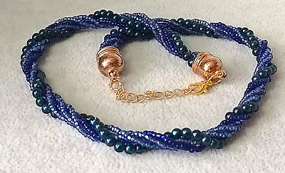  ZJ28 --very Pretty & Stylish Multi-row Blue Shades Glass Beads Necklace • £6