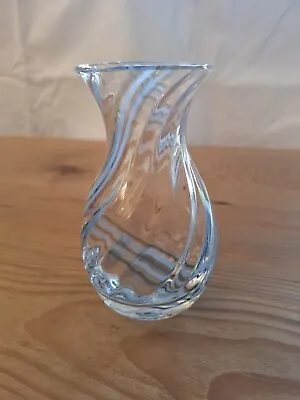 Small Swirly Caithness Style Flower Vase • £5