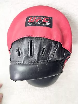 UFC Focus Punch Mitts Boxing MMA Kickboxing Training Glove. Red /Black • $8