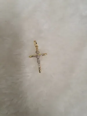 18ct Gold Cross Crucifix Pendant. 750 Hallmark. • £120