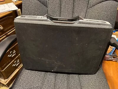 Vintage Slim Samsonite™ Black Hardshell Briefcase 18 X 12 X 3 ~ LOCKS / HAS KEY • $42.49