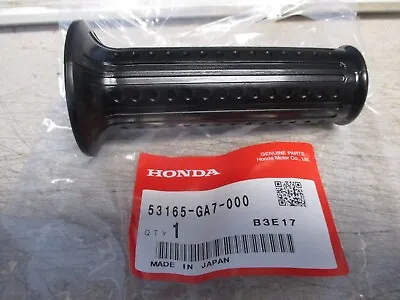 NOS Honda Right Handlebar Grip Dio Gyro Elite Vision Motocompo 53165-GA7-000 • $24.99