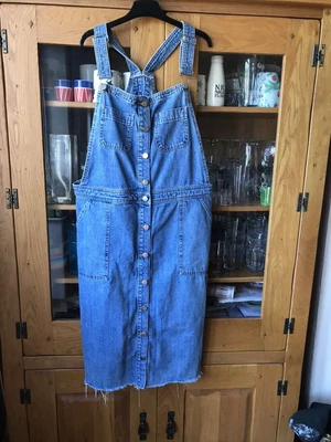 £20 • Buy Asos Denim Dungaree Dress