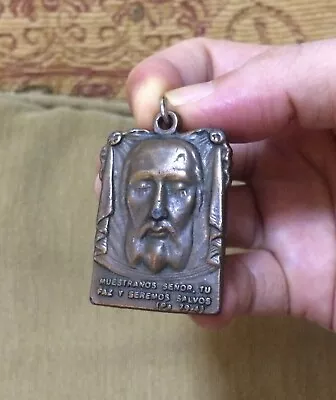 Vintage  Veronica's Veil Holy Face Jesus Christ Spanish Medal  ** 30x 48mm ** • $149.99