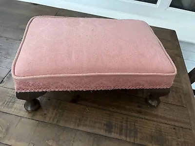 Vintage Footstool Foot Rest Ottoman Seat With Pink Upholstery & Queen Anne Legs • £29