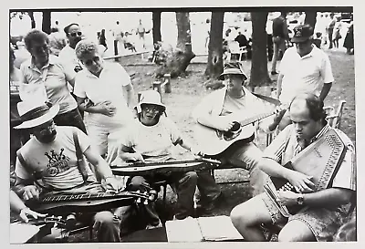 1980s Bluegrass Folk Musician Circle Dulcimer Guitar Auto Harp Vintage  Photo • $12.50